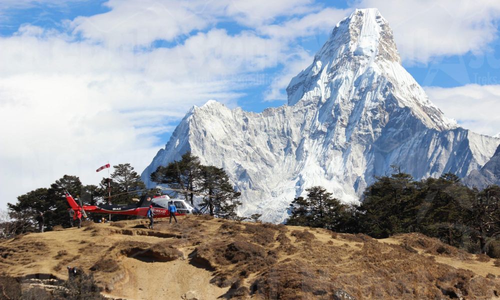 mt-everest-tour-in-helicopter